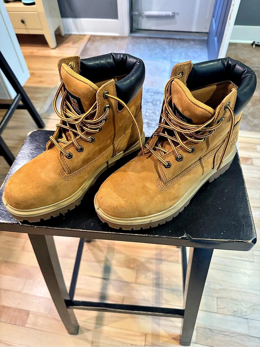 Timberland PRO 6-Inch Waterproof 6-Inch Boots in Brown Like New